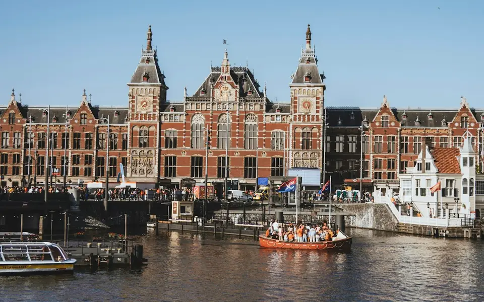 Amsterdam Centraal, Amsterdam