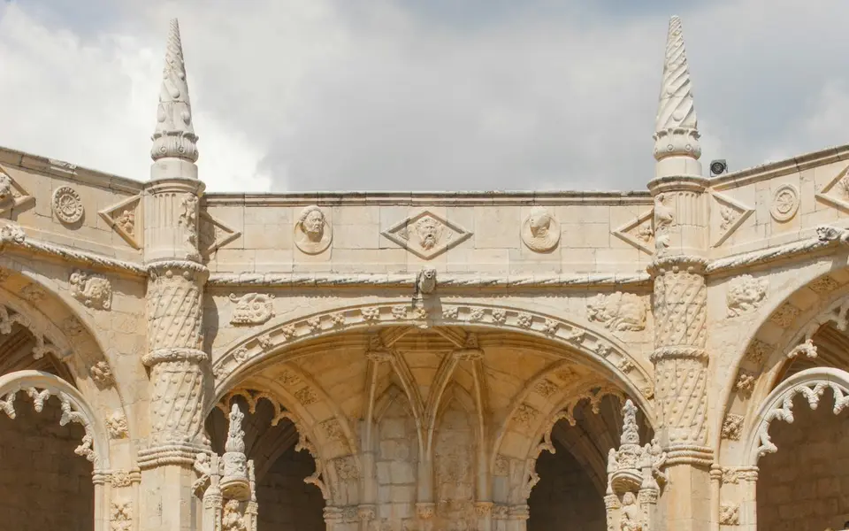 Belém: Jerónimos, the waterfront & pastéis